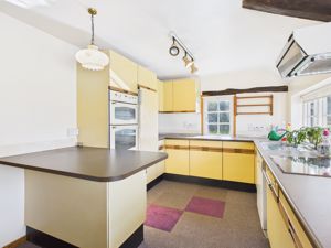 Kitchen- click for photo gallery